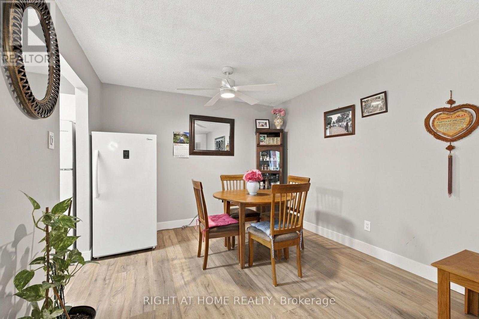 62 - 144 Conway Drive Property Photo 11