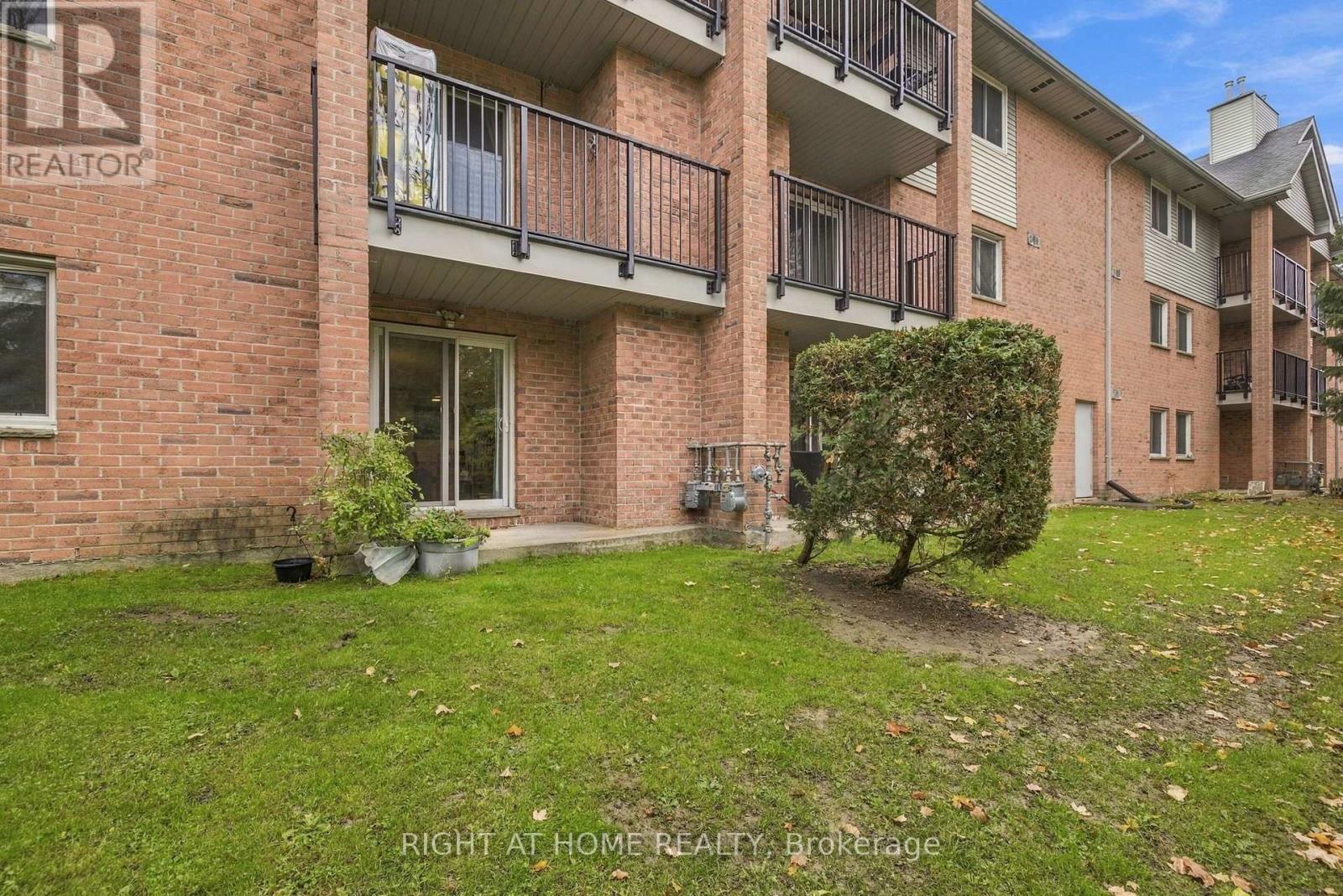 62 - 144 Conway Drive Property Photo 26