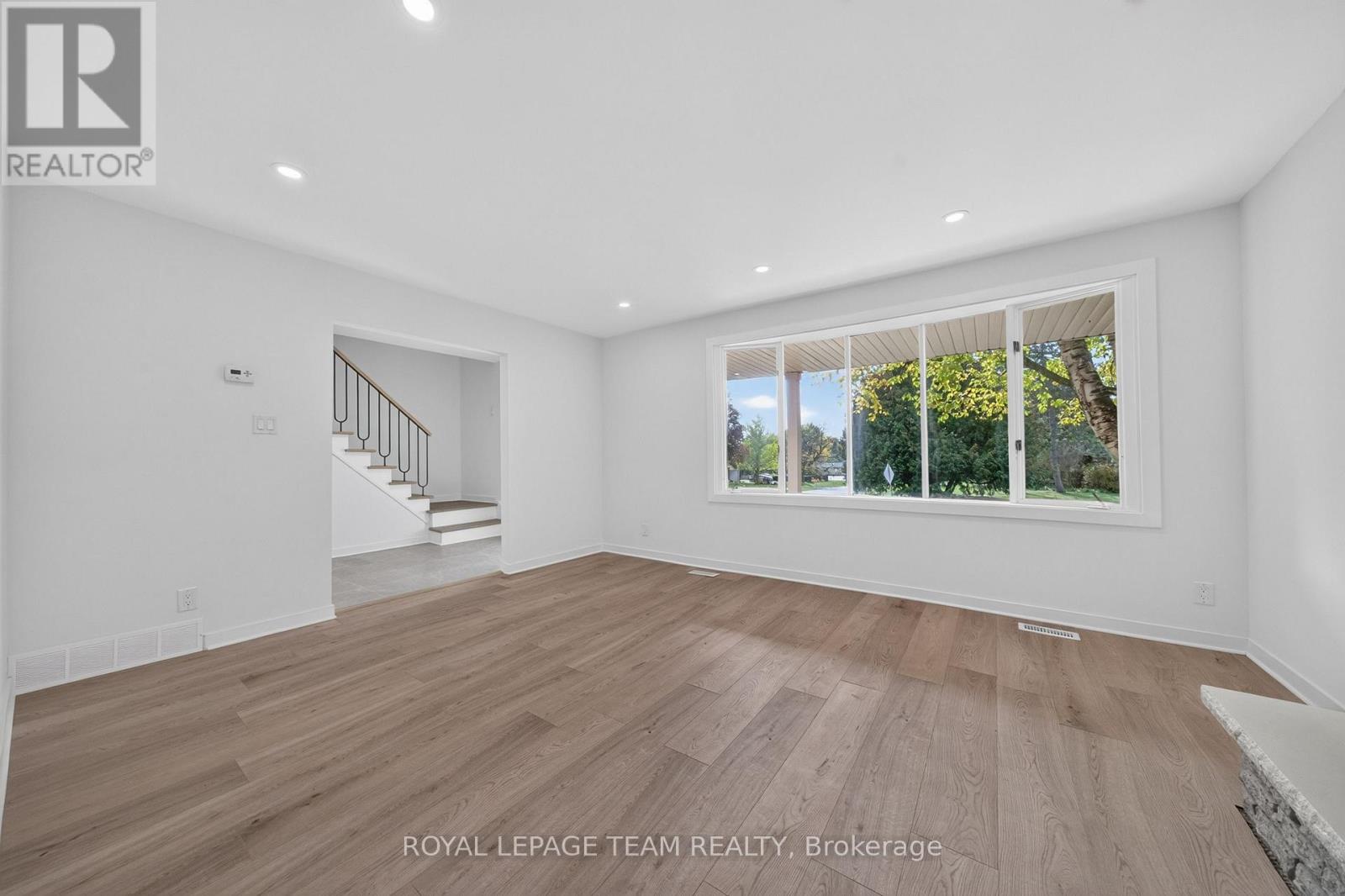120 Glenncastle Drive Property Photo 26
