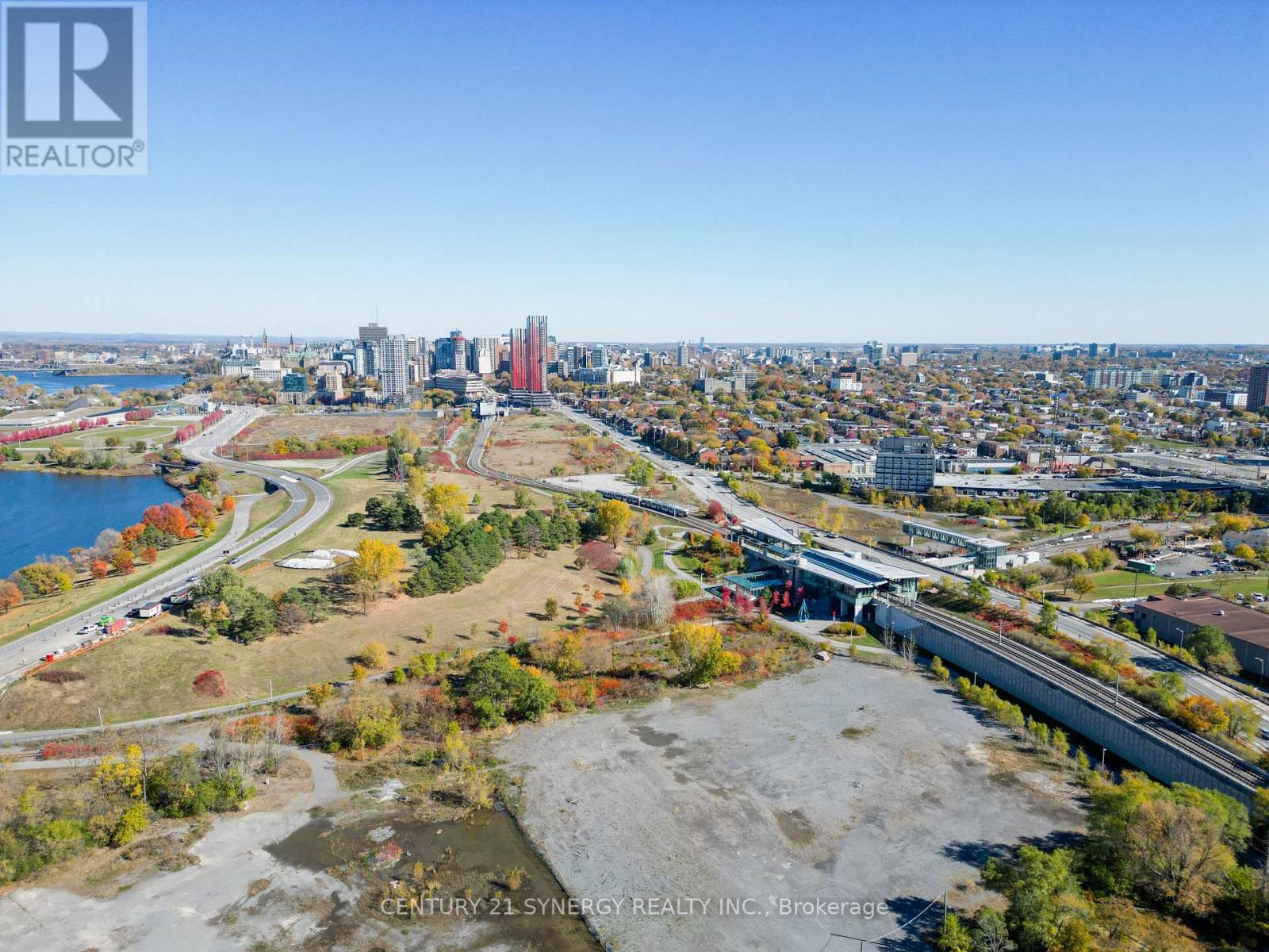 52 & 50 Stonehurst Avenue W Property Photo 17