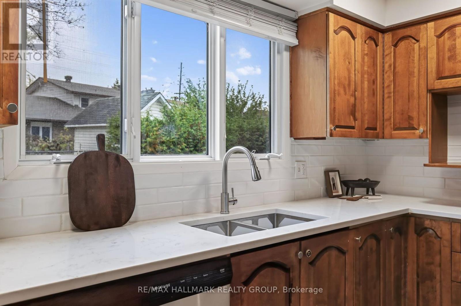 1038 Arnot Road Property Photo 10