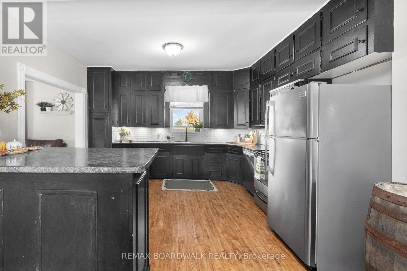 526 Kelford Drive Property Photo 14
