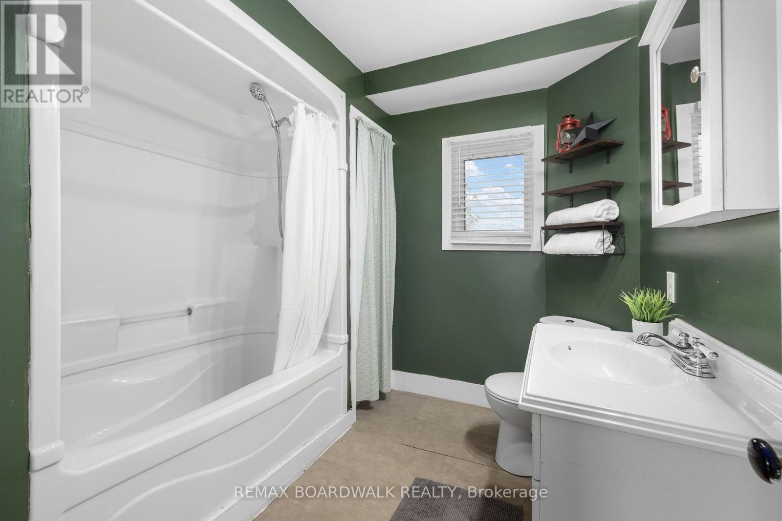 526 Kelford Drive Property Photo 30