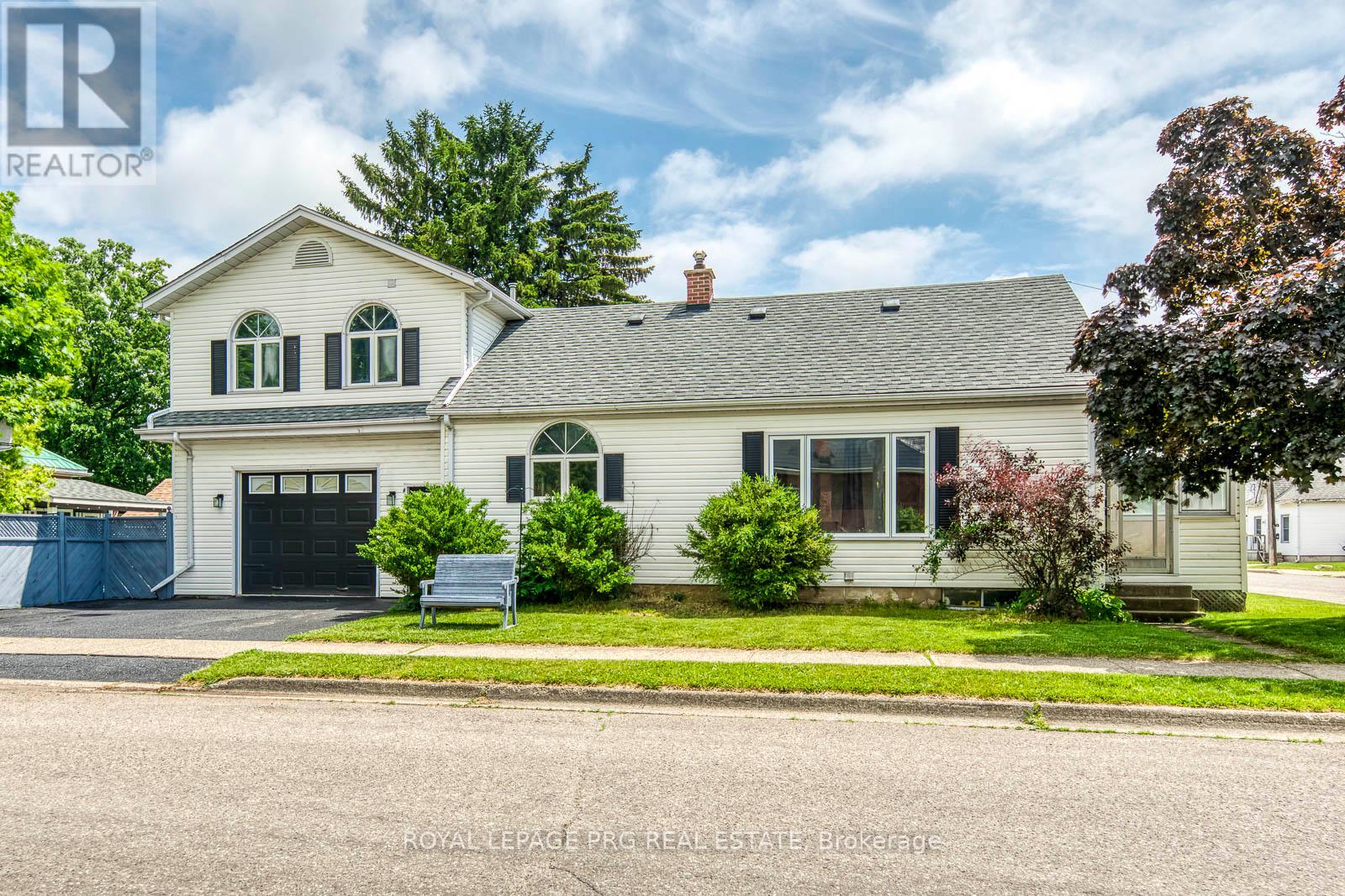 54 Walter Street Property Photo 2
