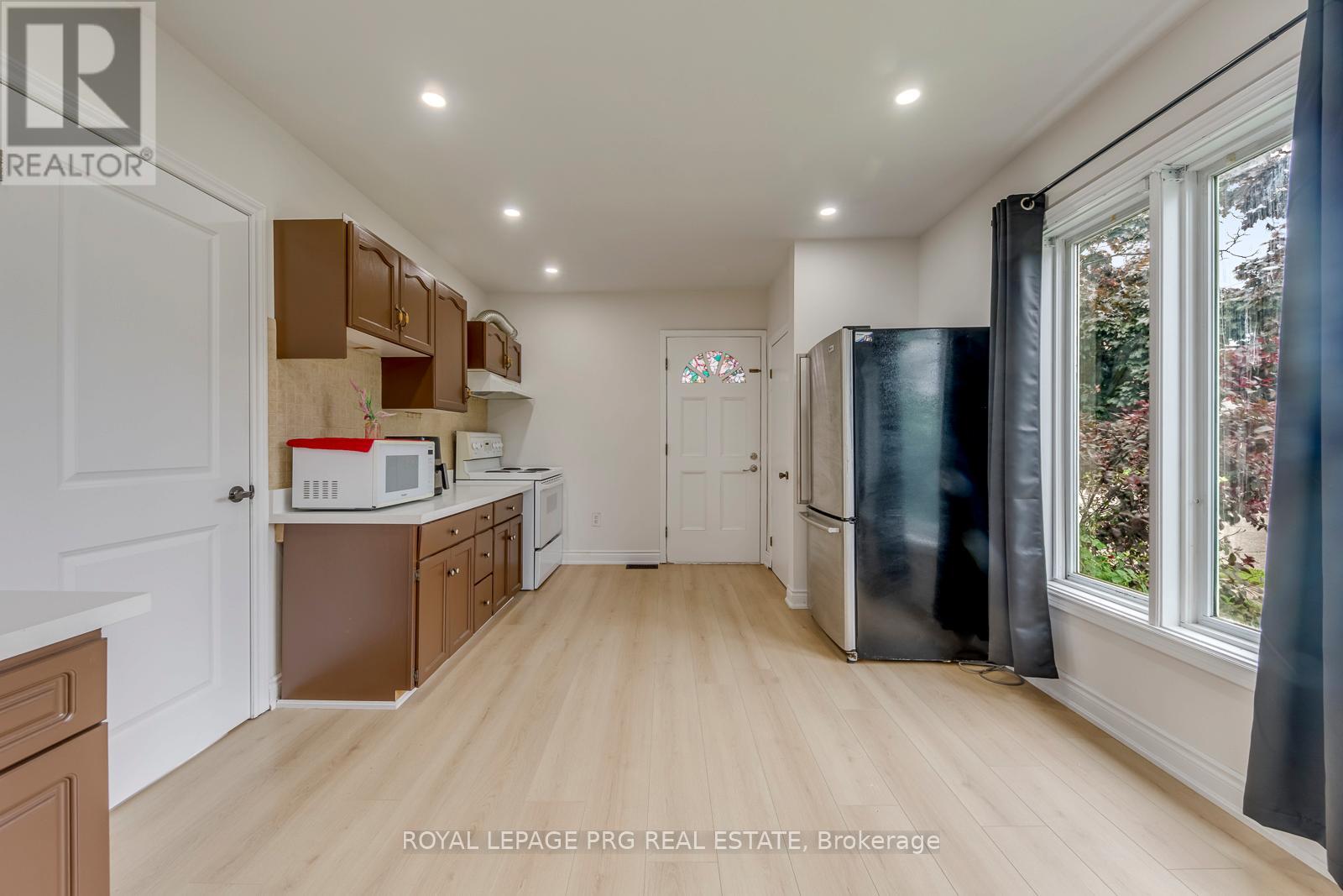 54 Walter Street Property Photo 9