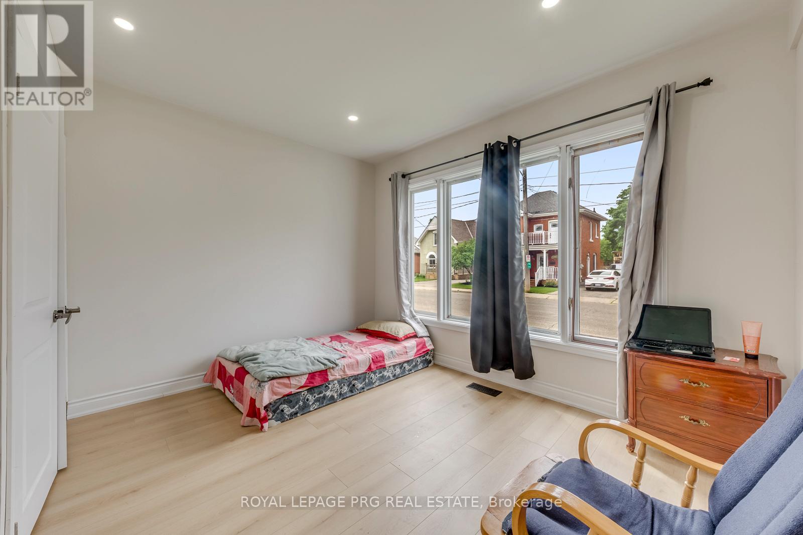 54 Walter Street Property Photo 13