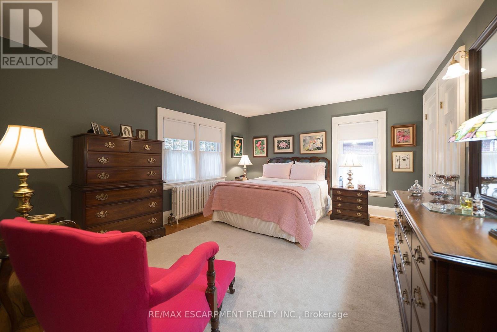 354 West Street W Property Photo 19