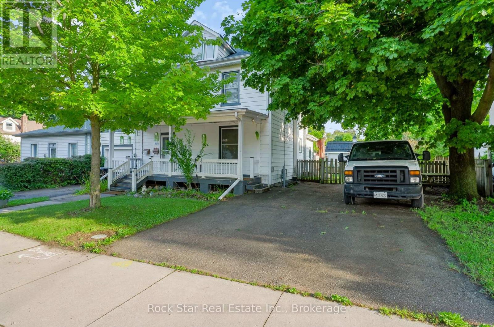 22 Rich Avenue Property Photo 2