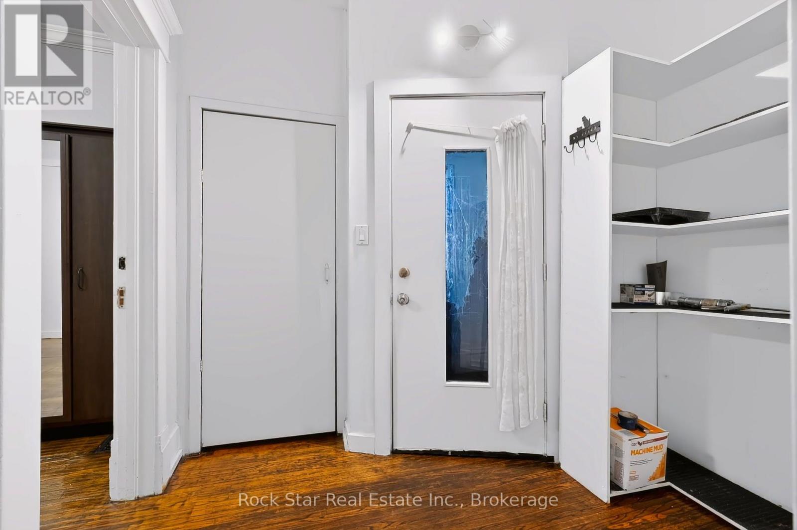 22 Rich Avenue Property Photo 4
