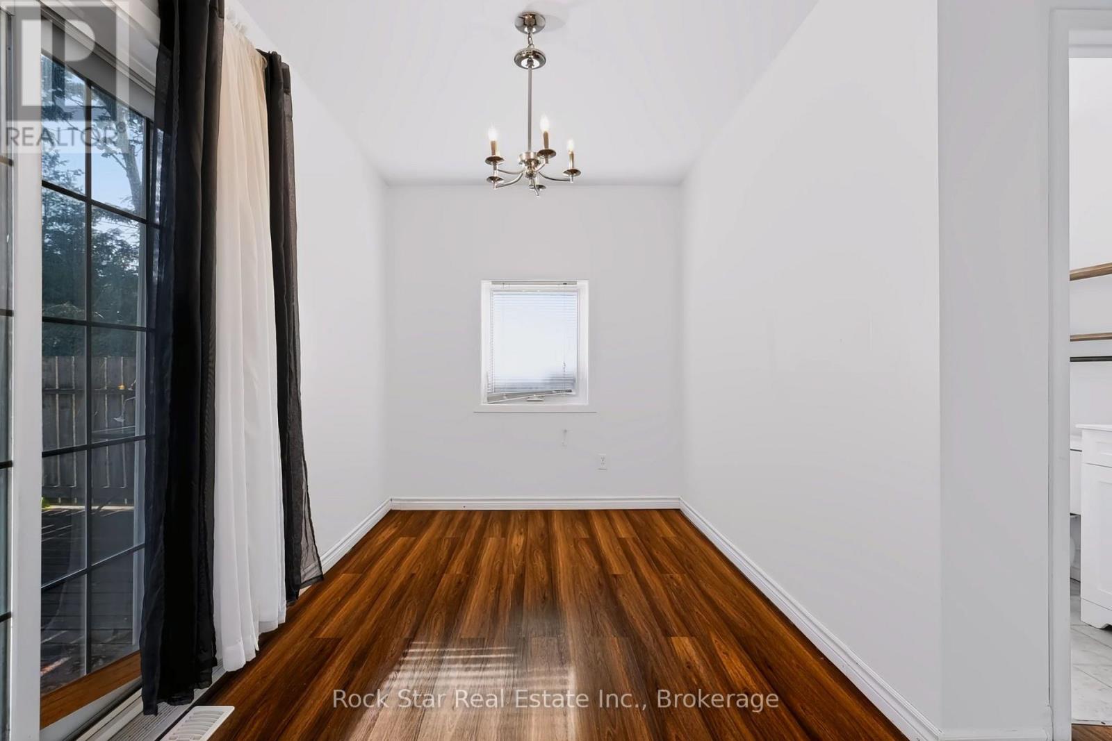 22 Rich Avenue Property Photo 16