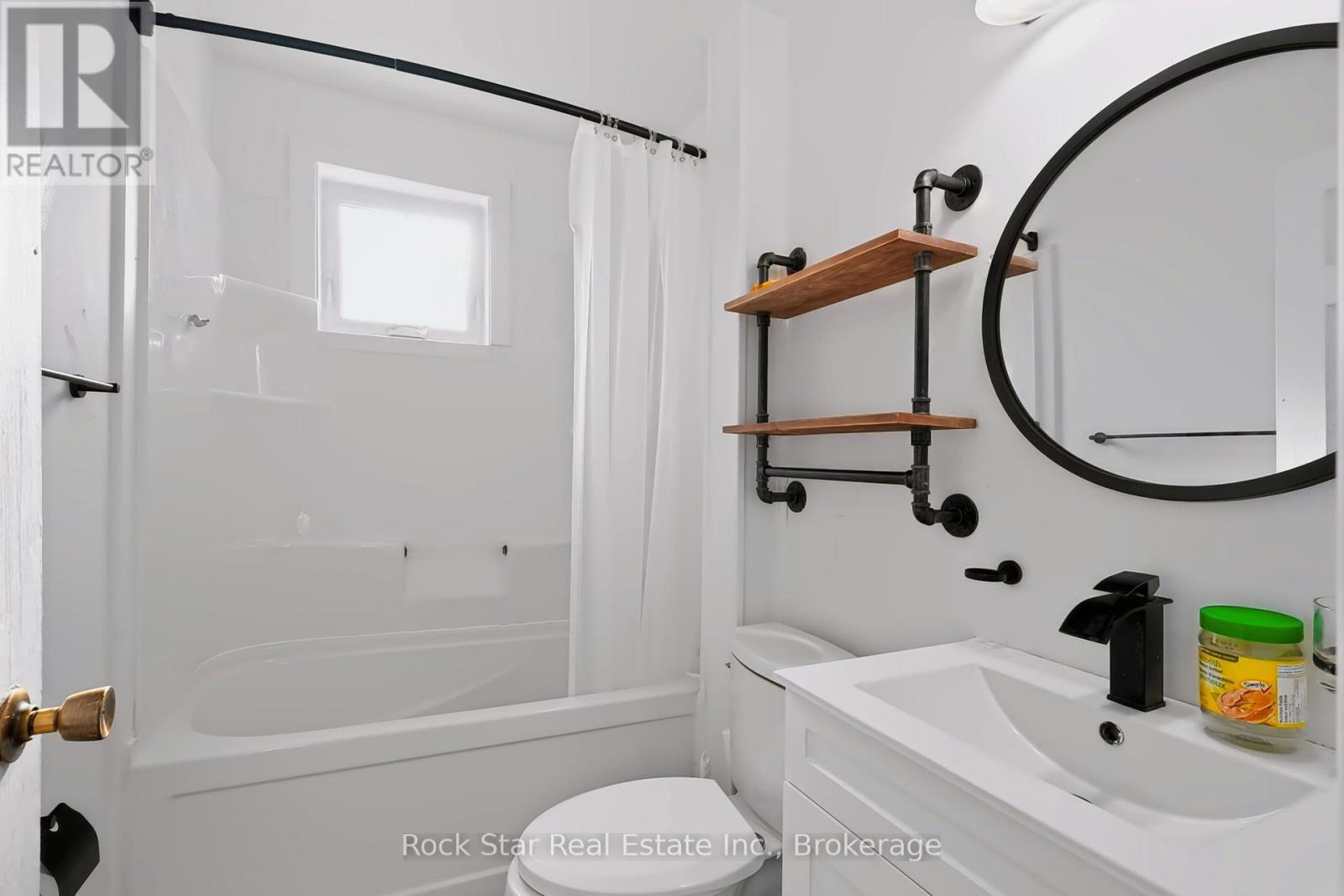 22 Rich Avenue Property Photo 19