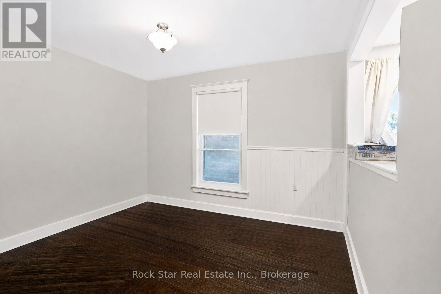 22 Rich Avenue Property Photo 28