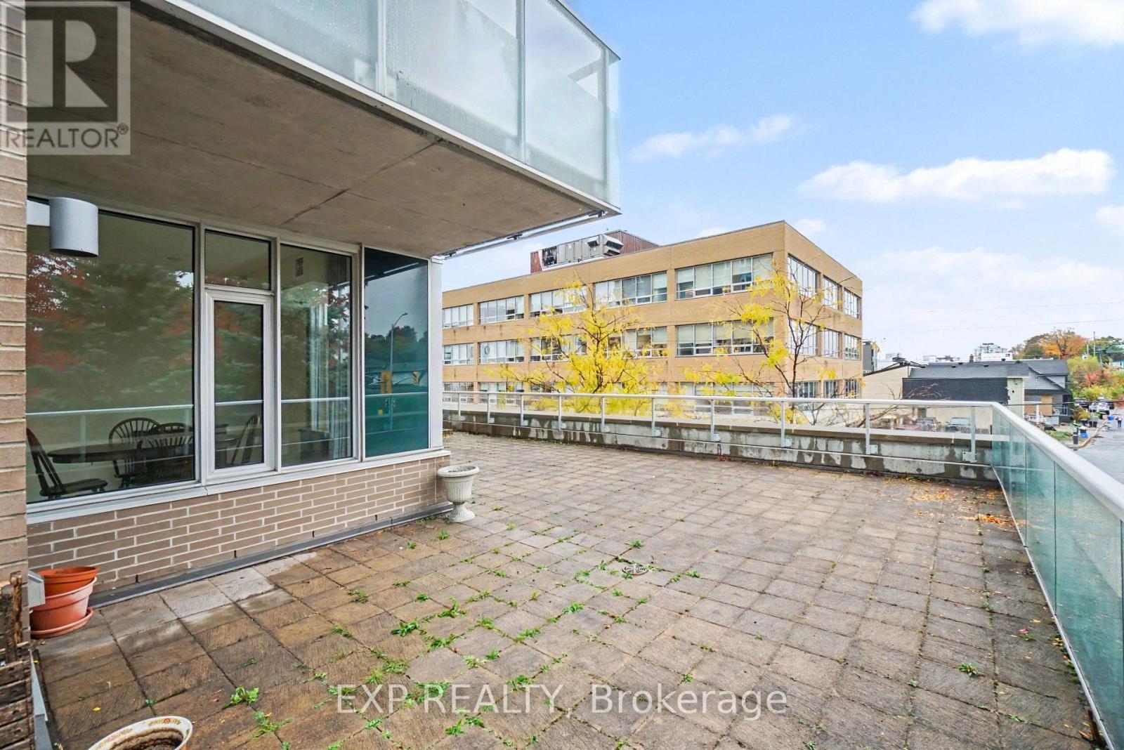 209 - 575 Byron Avenue Property Photo 24