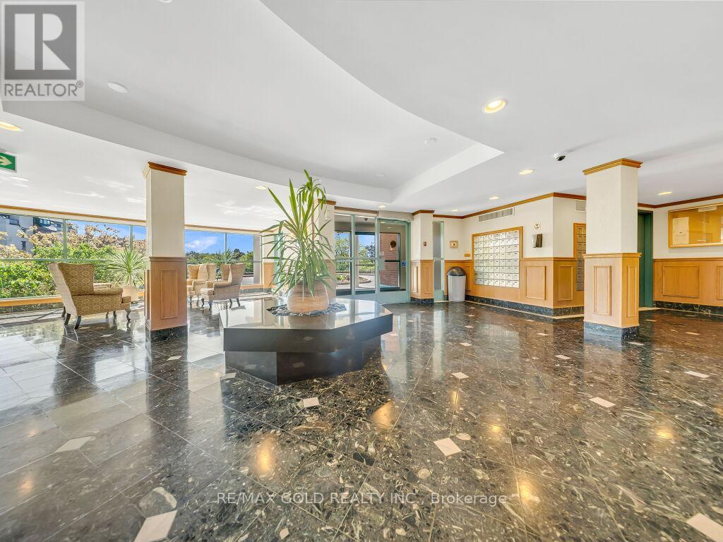 611 - 30 Blue Springs Drive Property Photo 8