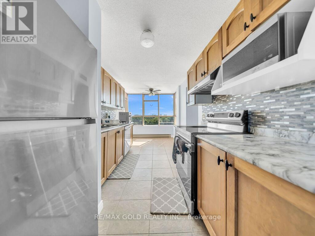 611 - 30 Blue Springs Drive Property Photo 18