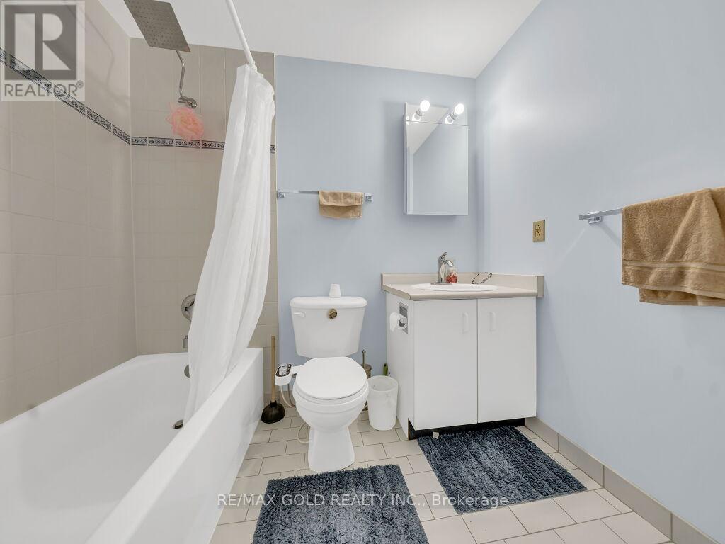611 - 30 Blue Springs Drive Property Photo 35