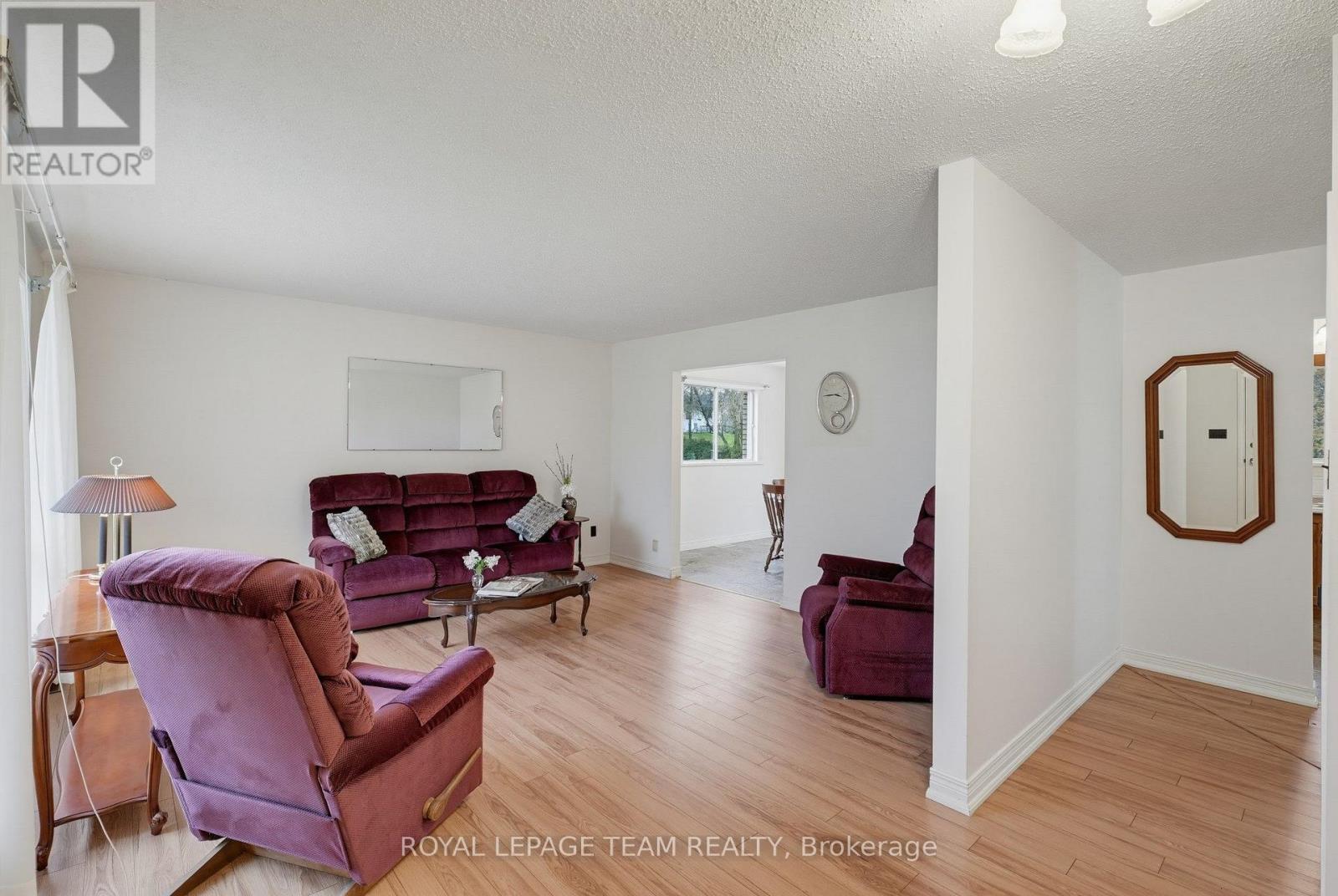 612 Elgin Street Property Photo 7