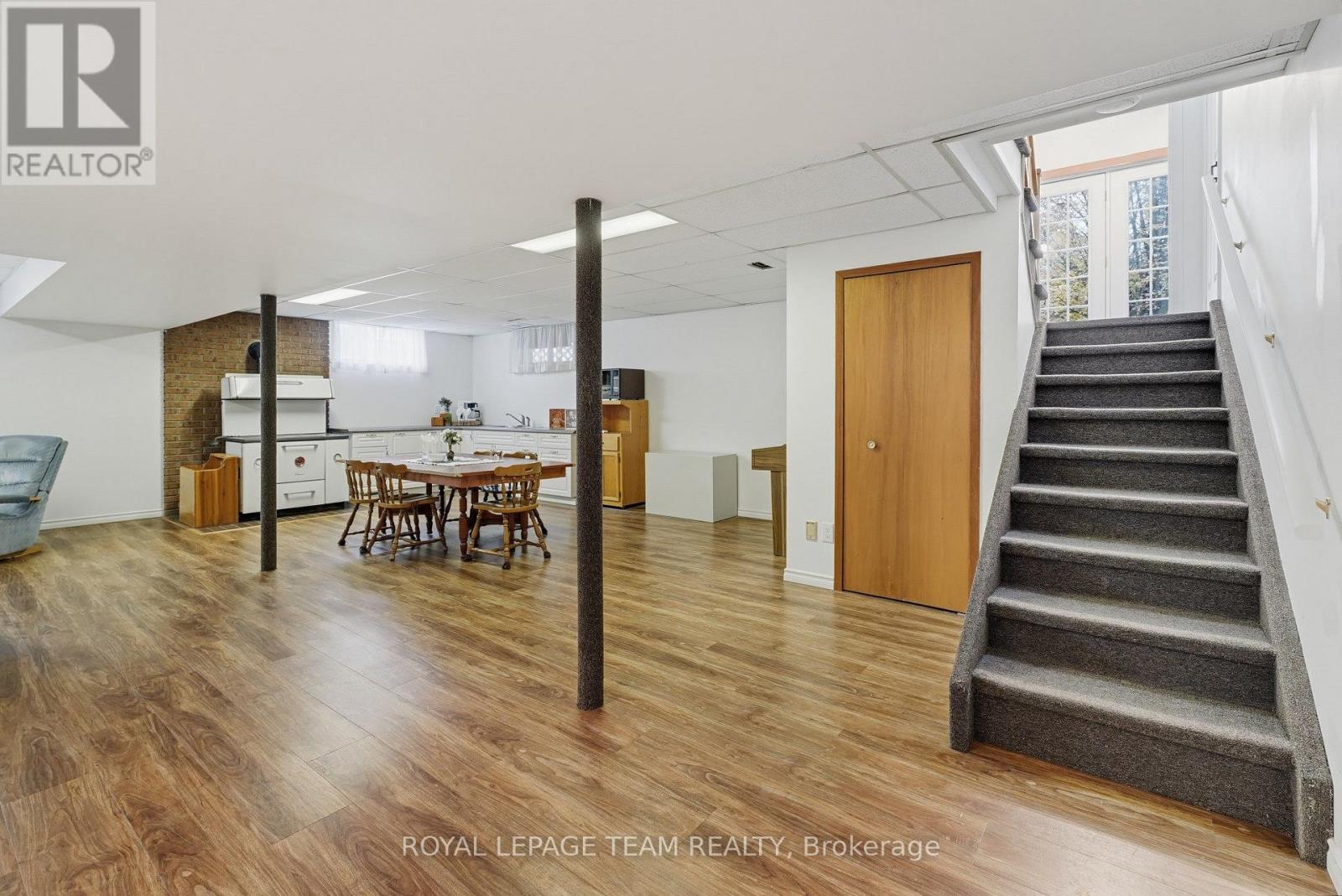 612 Elgin Street Property Photo 20