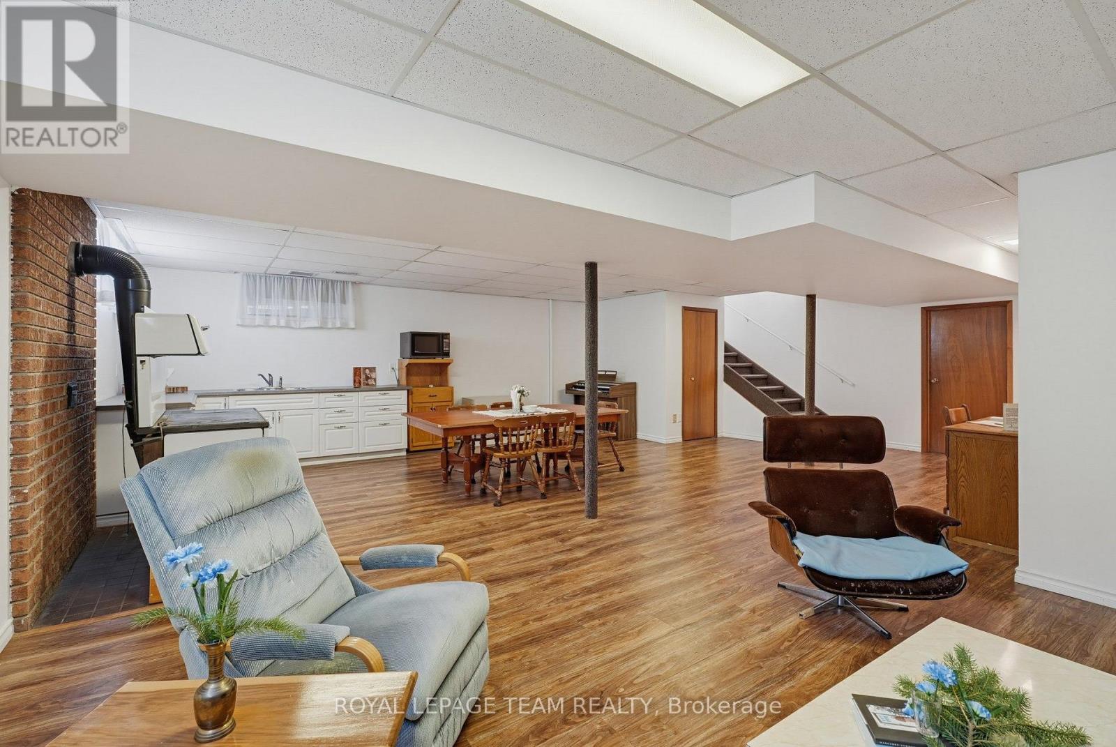 612 Elgin Street Property Photo 25