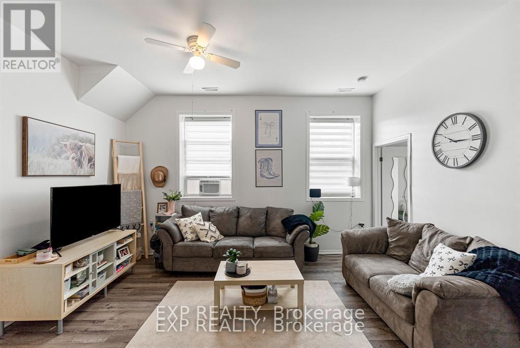 11 Albert Street Property Photo 6