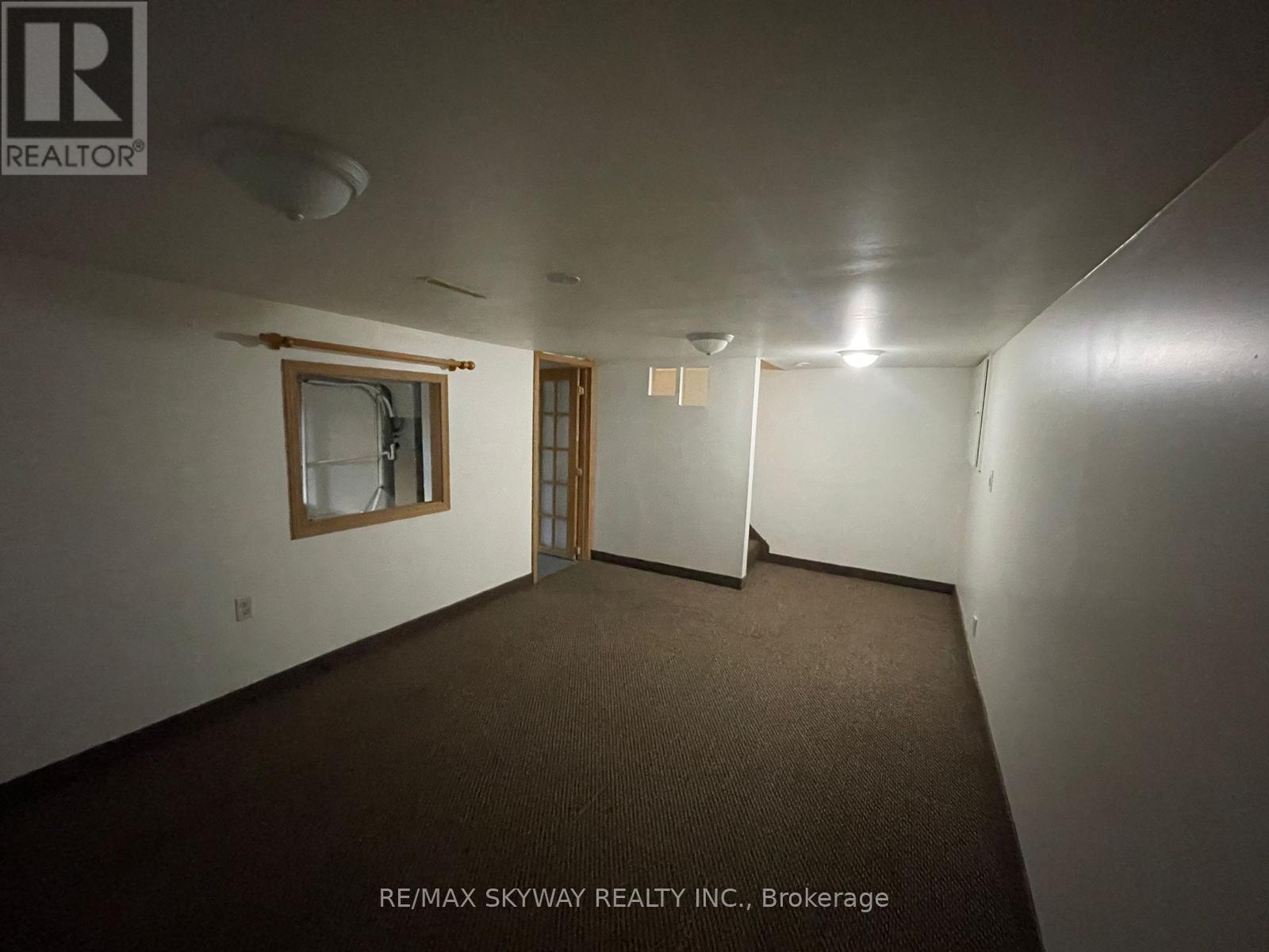 97 - 1730 Columbia Court Property Photo 7