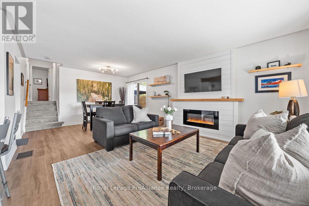 159 Singleton Drive Property Photo 4