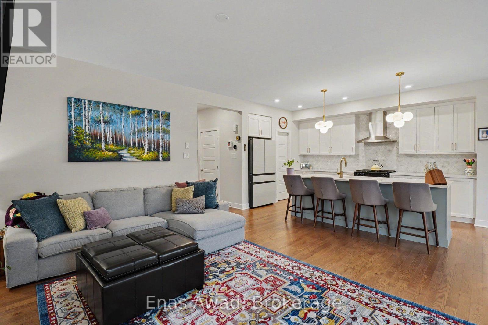 207 Bristol Crescent Property Photo 9