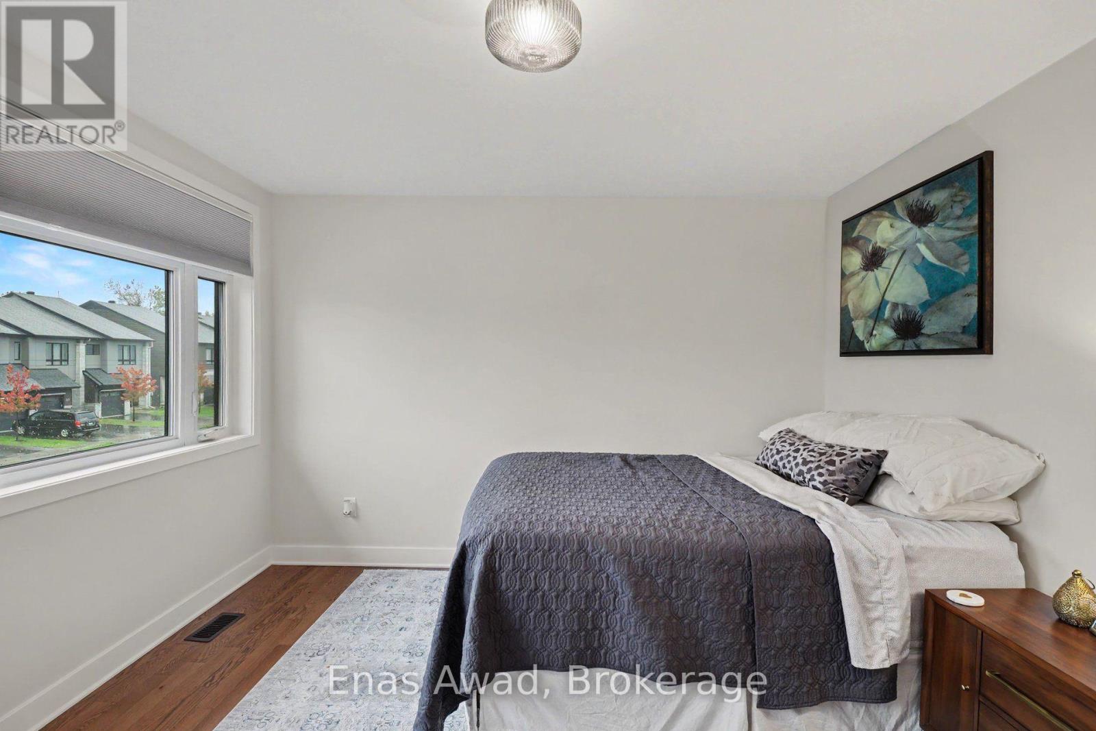 207 Bristol Crescent Property Photo 15