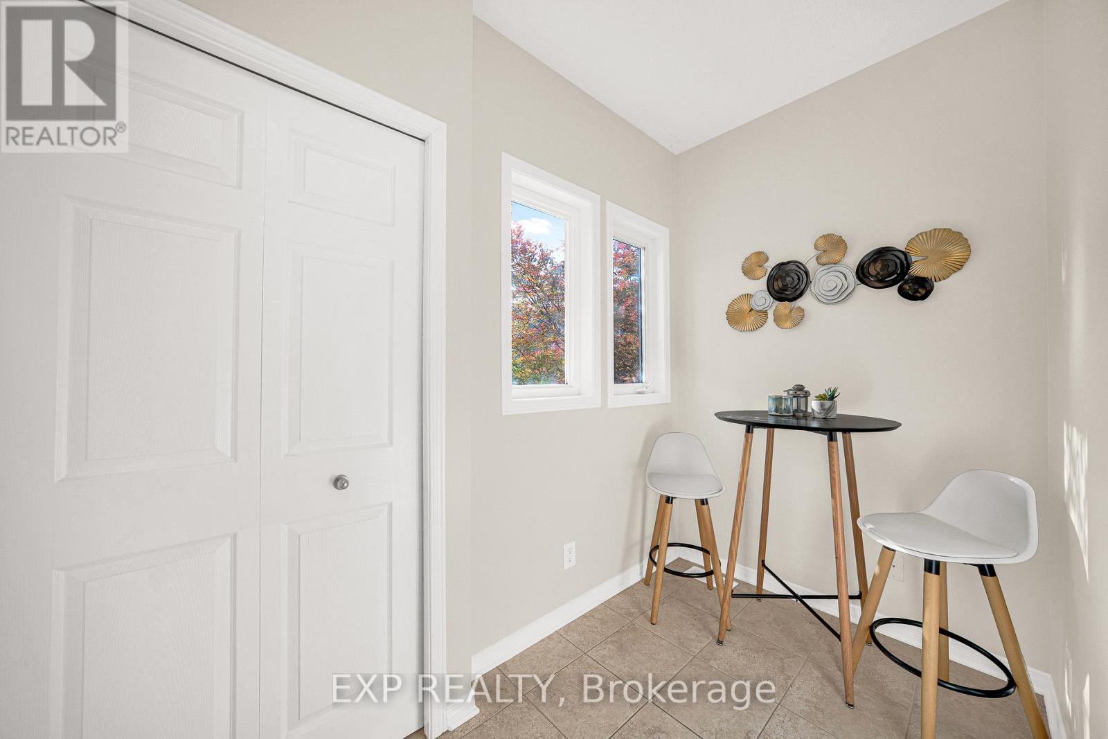 1091 Georgeton Private Property Photo 13