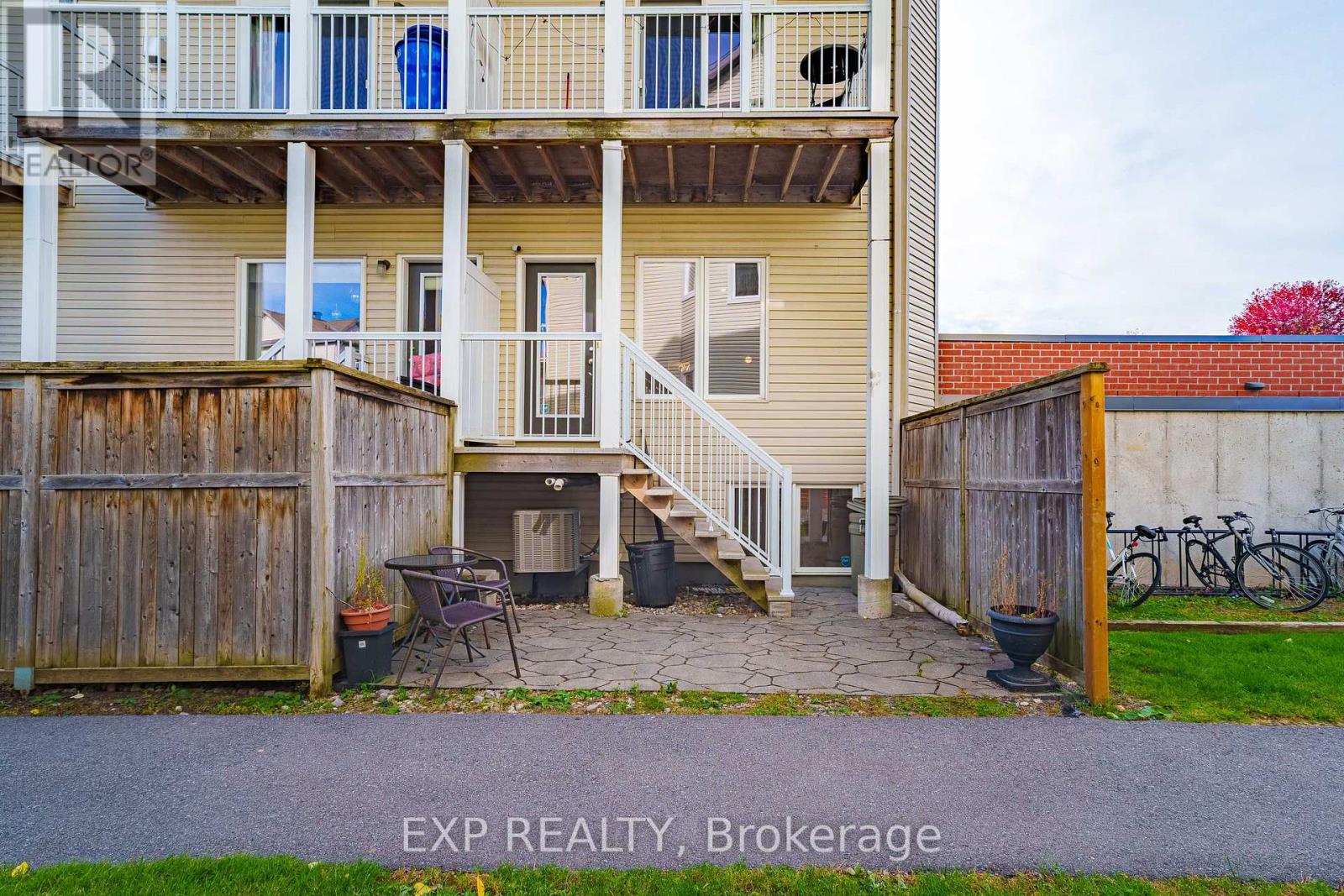 1091 Georgeton Private Property Photo 27