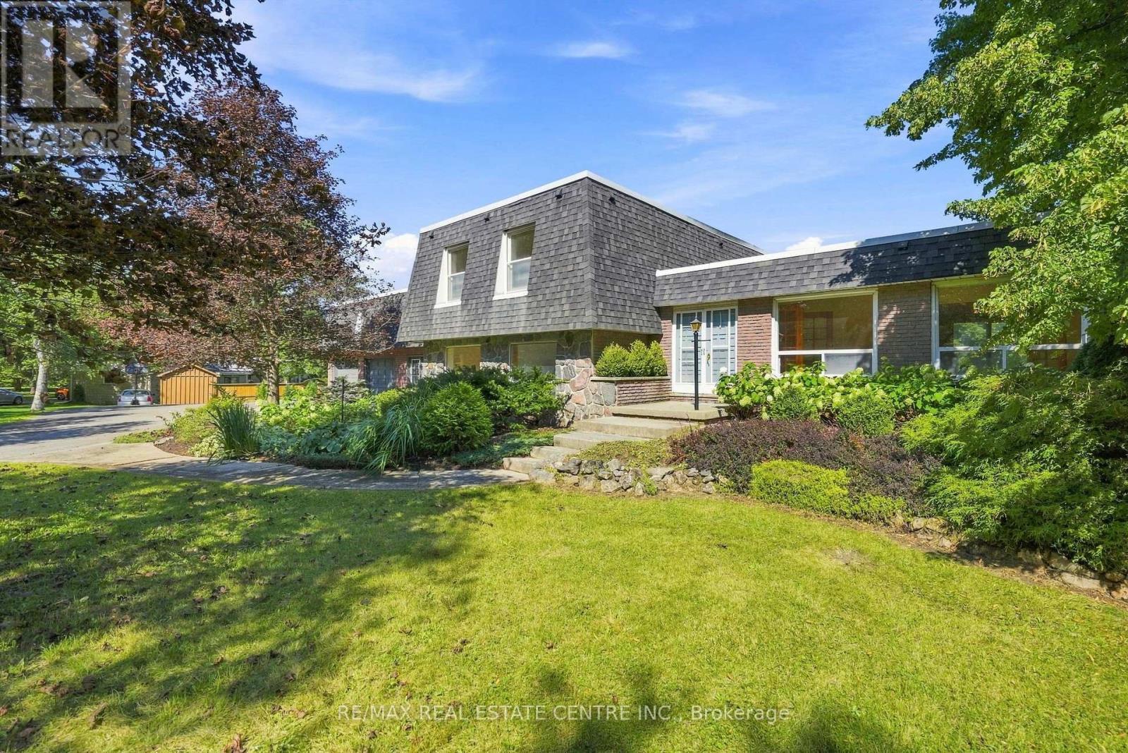 26 Maplewood Drive Property Photo 2