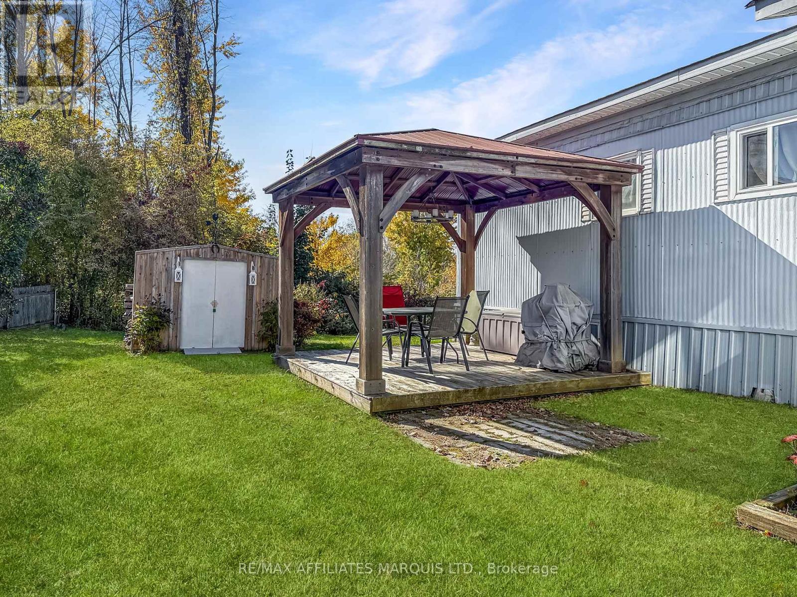 15 - 2155 Tollgate Road W Property Photo 20