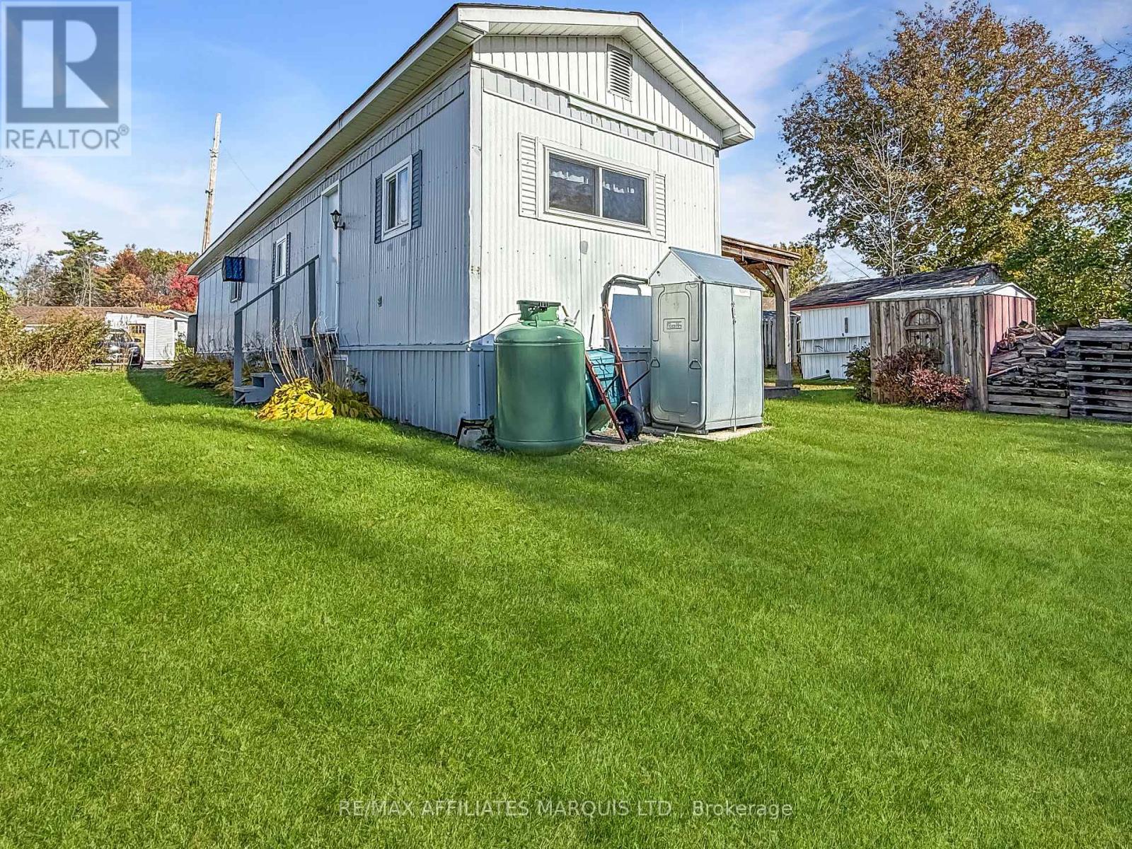 15 - 2155 Tollgate Road W Property Photo 23