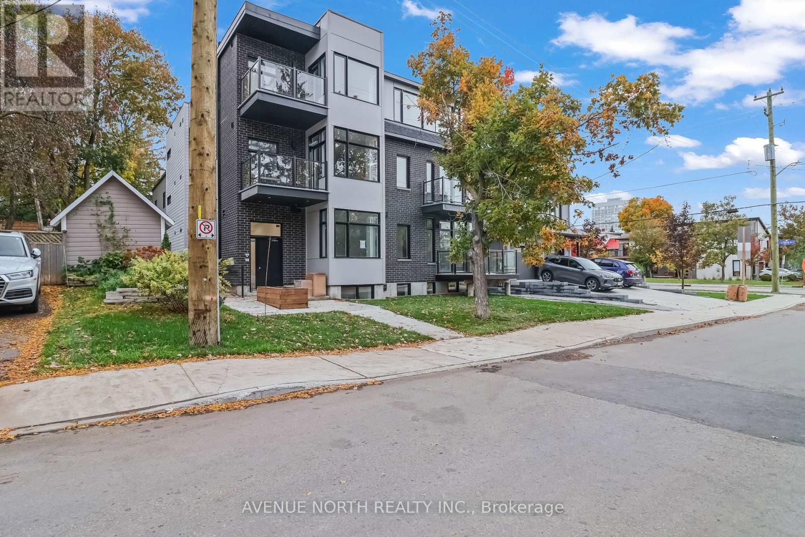 204 - 436 Athlone Avenue Property Photo 2