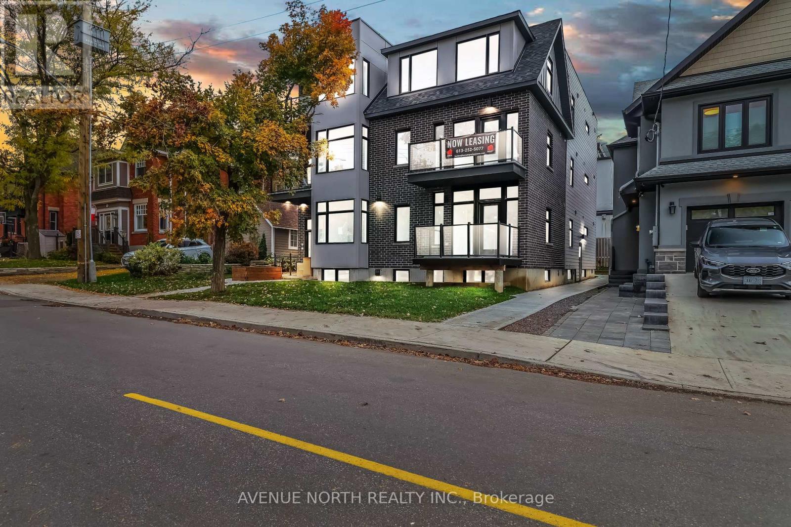 201 - 436 Athlone Avenue Property Photo 2