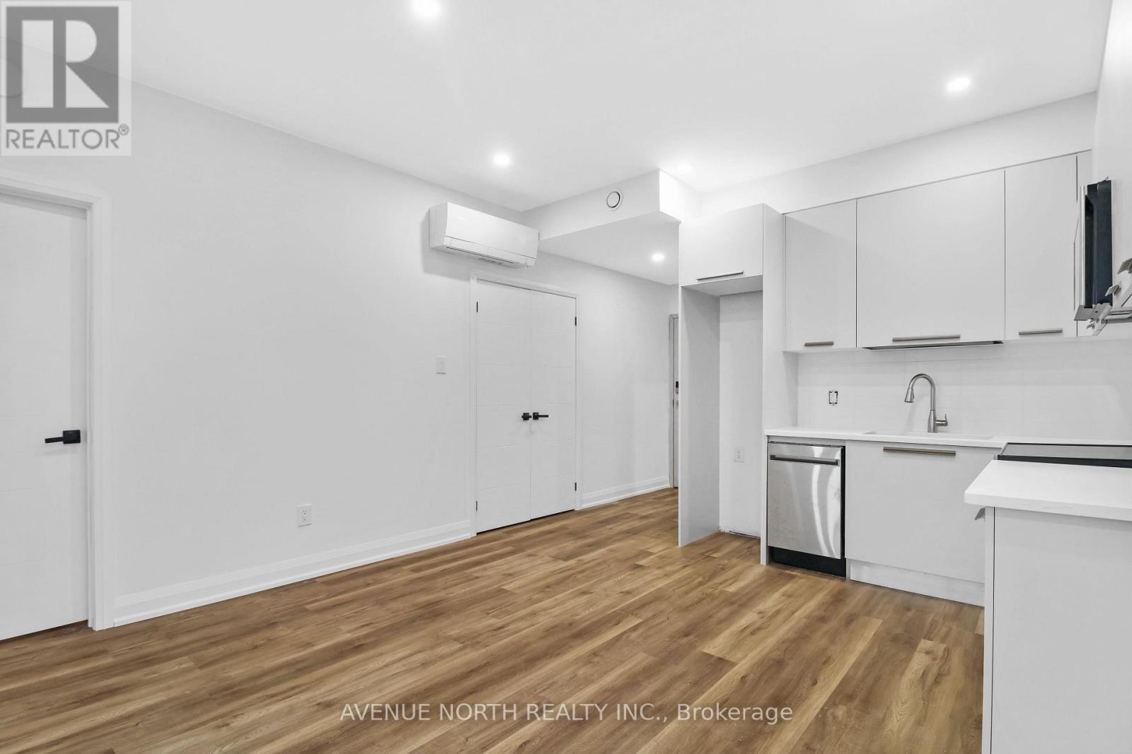 201 - 436 Athlone Avenue Property Photo 4