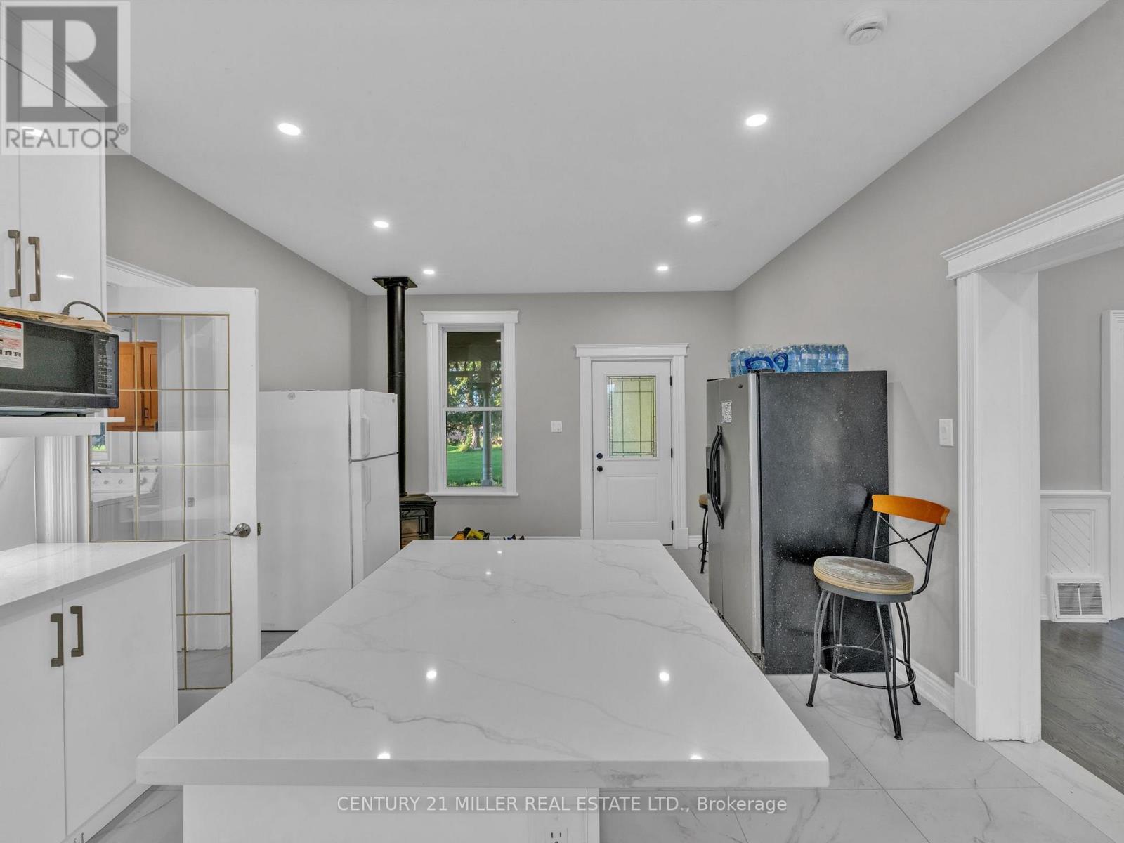27983 Talbot Line Property Photo 5