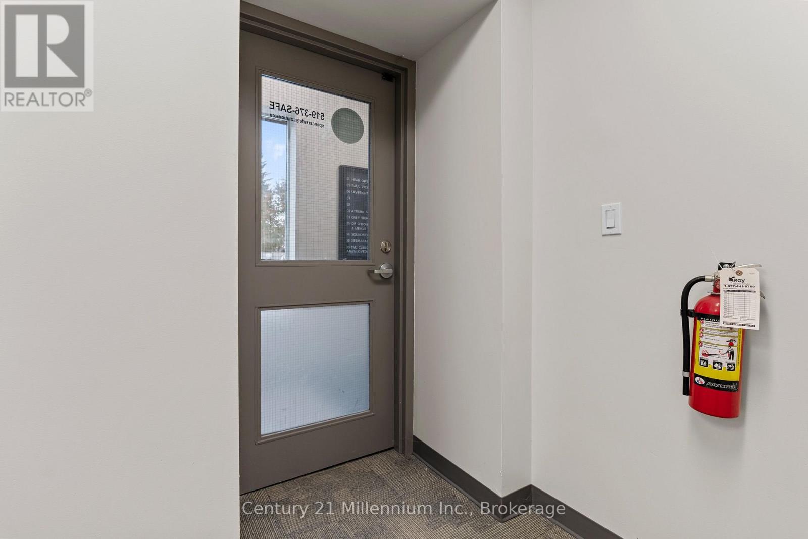 Unit 107 - 345 8th Street E Property Photo 7