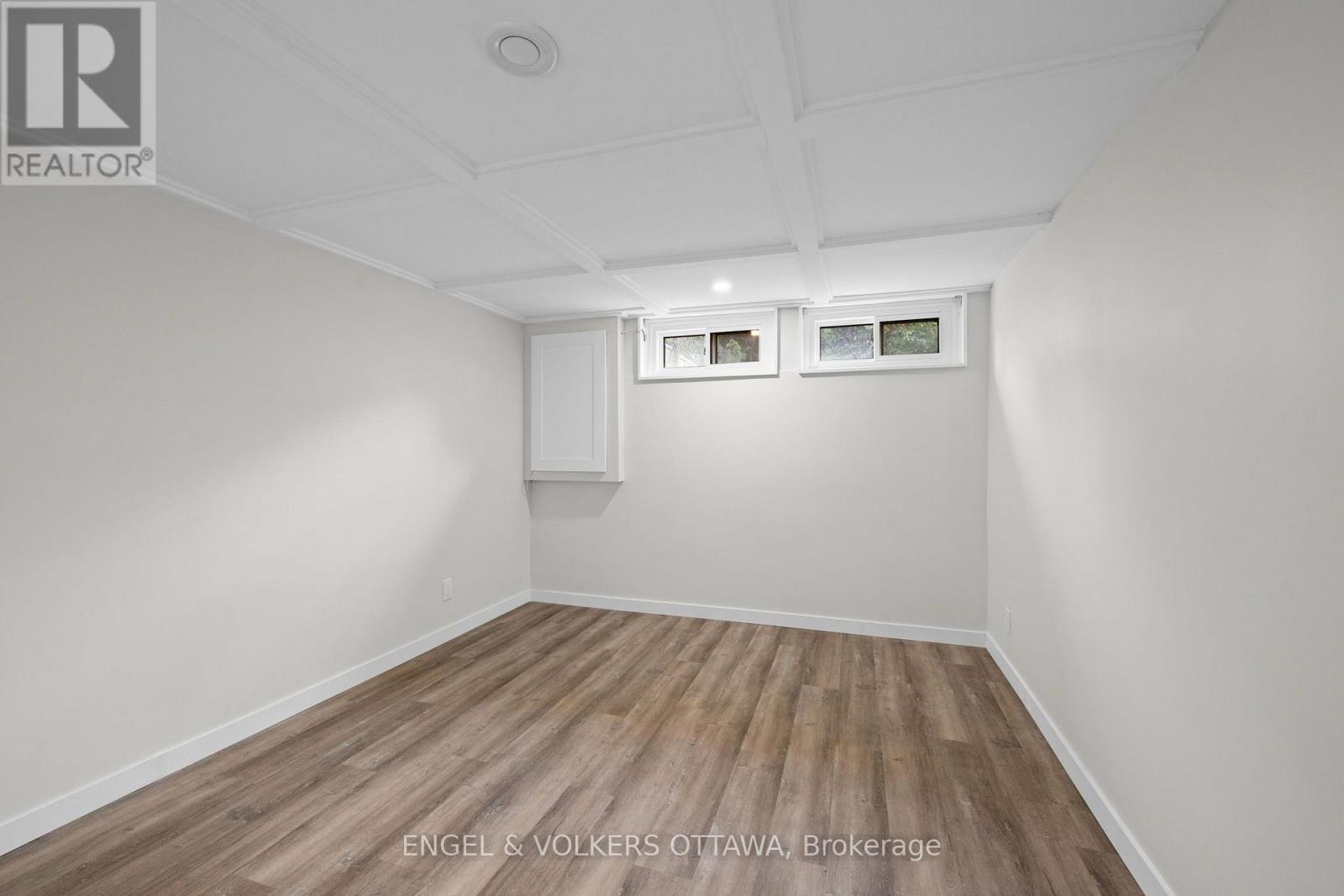 50 Solva Drive Property Photo 32