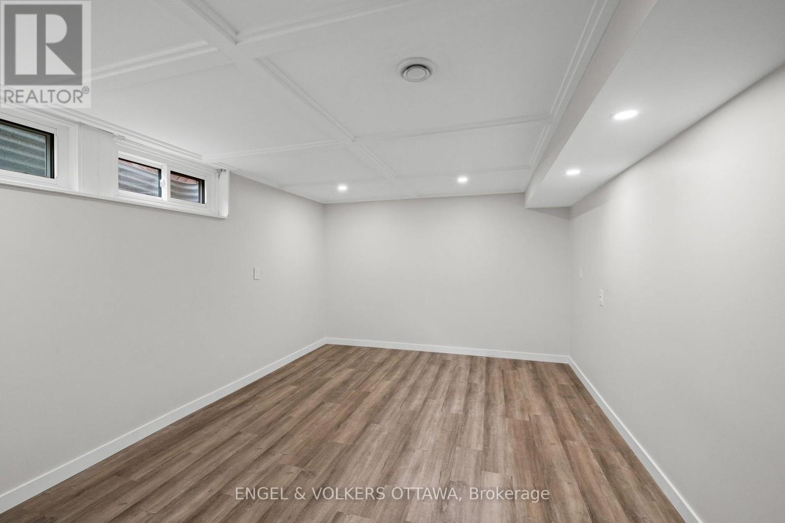 50 Solva Drive Property Photo 35
