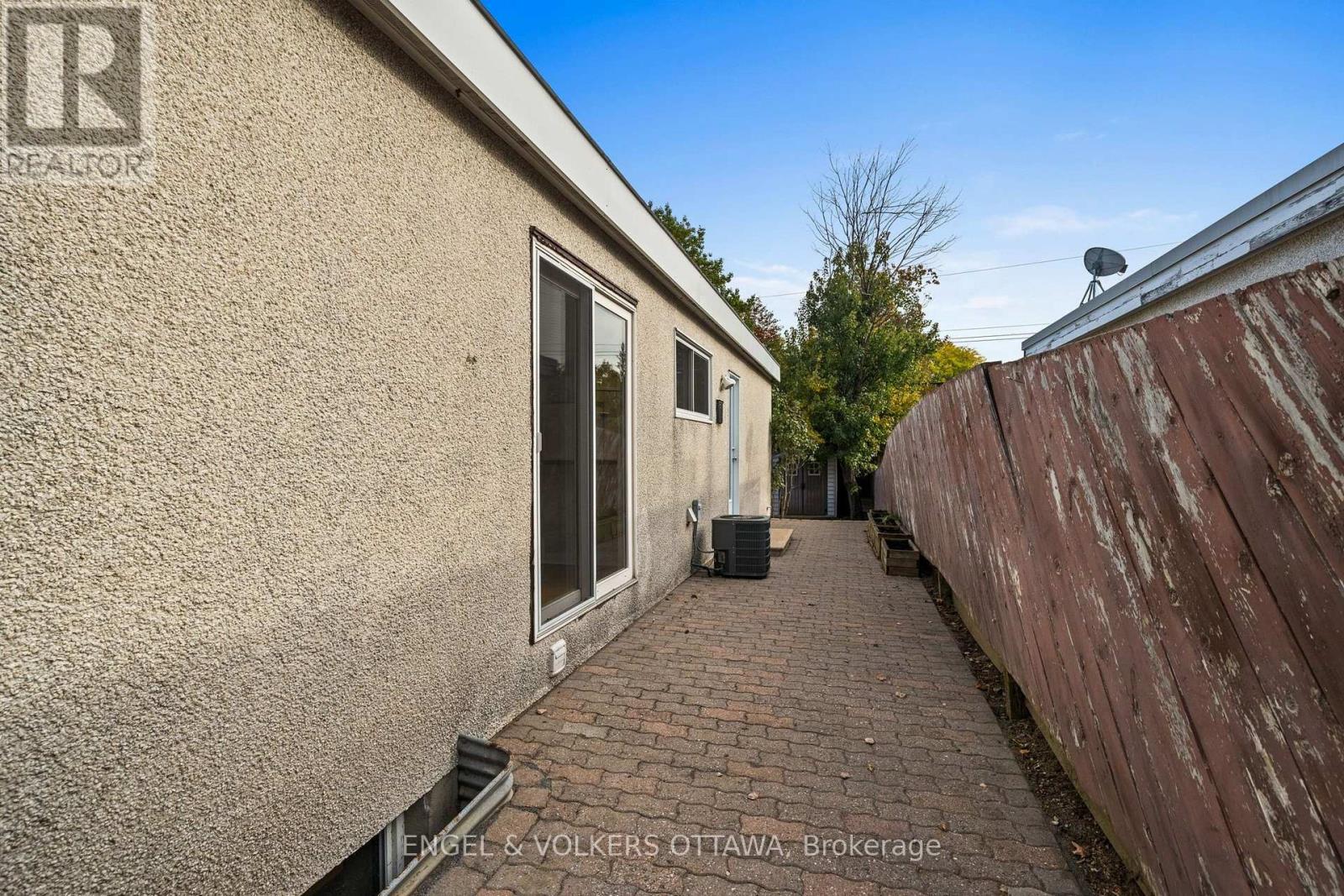 50 Solva Drive Property Photo 40