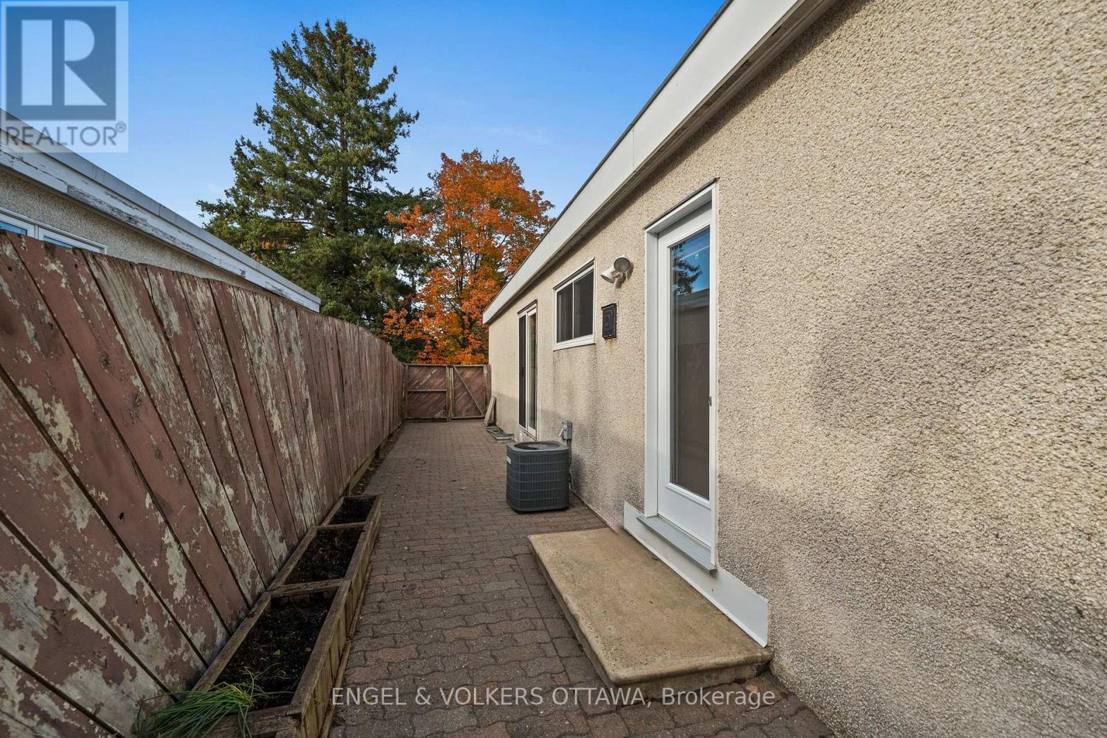50 Solva Drive Property Photo 41
