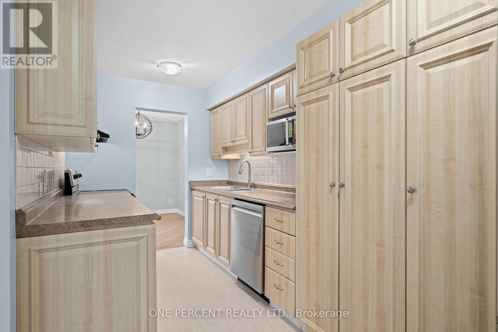 1599 Cheevers Crescent Property Photo 8