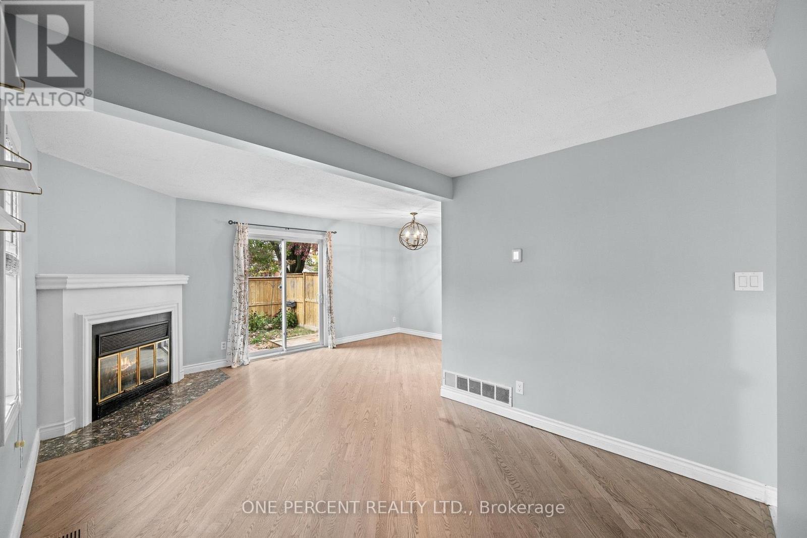 1599 Cheevers Crescent Property Photo 13