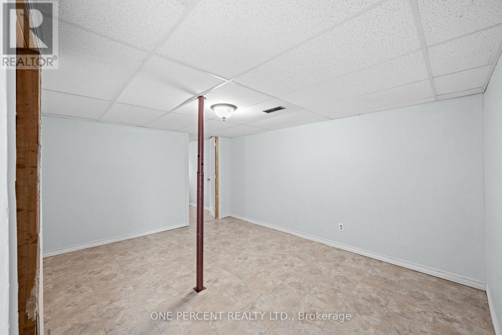 1599 Cheevers Crescent Property Photo 32