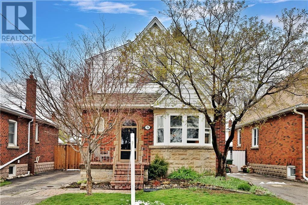 78 Cameron Avenue S Property Photo 1