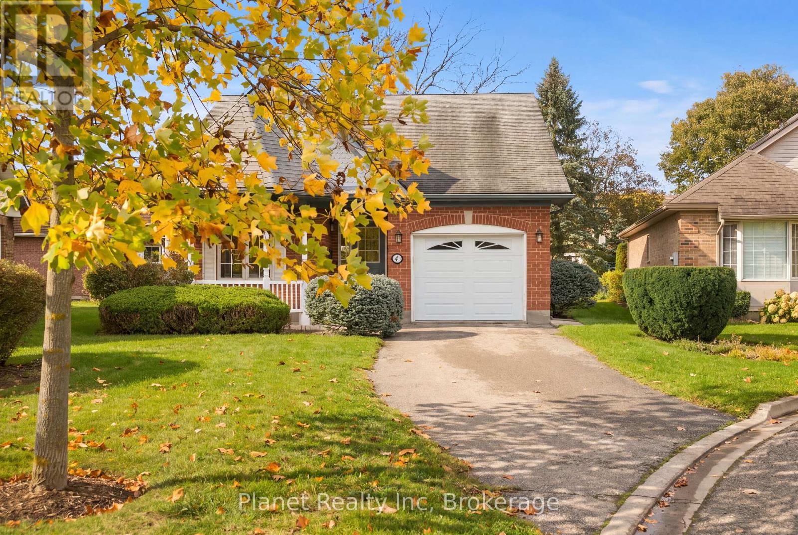 4 Ashcroft Court Property Photo 1