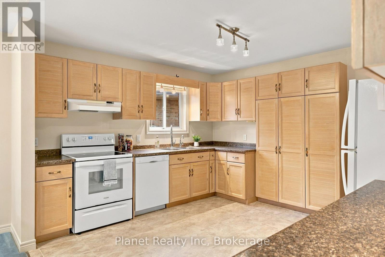 4 Ashcroft Court Property Photo 12