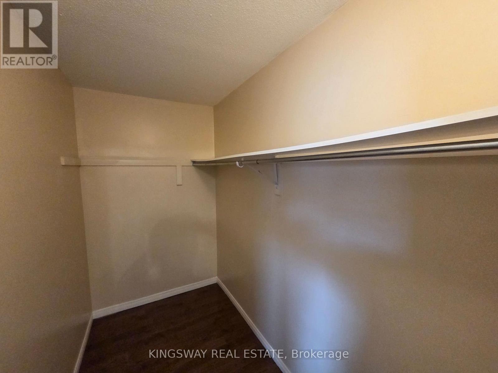 28 Tidemore Heights Property Photo 22