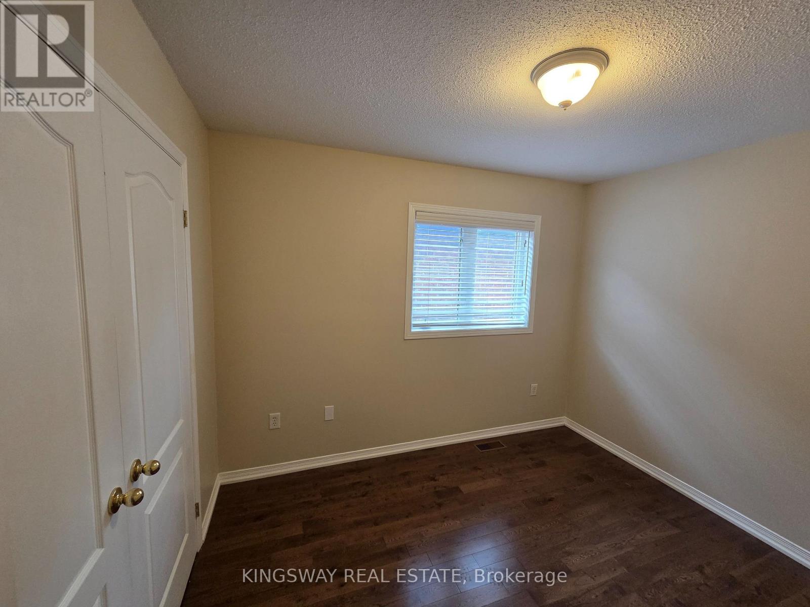 28 Tidemore Heights Property Photo 24